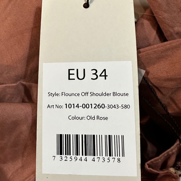 NWT NA-KD.com Organic Flounce Off Shoulder Blouse in Pink - Picture 4 of 7